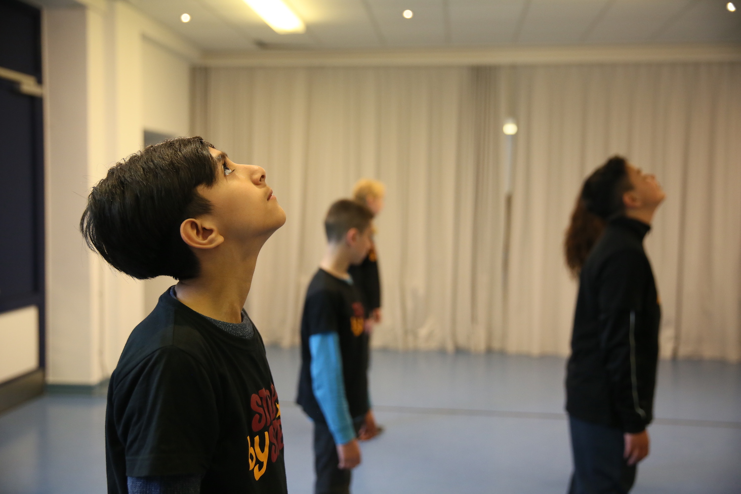 Tanzunterricht SJ 2018/19, Choreografie: Eva Bernhard, Otto-Hahn-Schule 7e ©»Step by Step«/AnjaBeutler.de